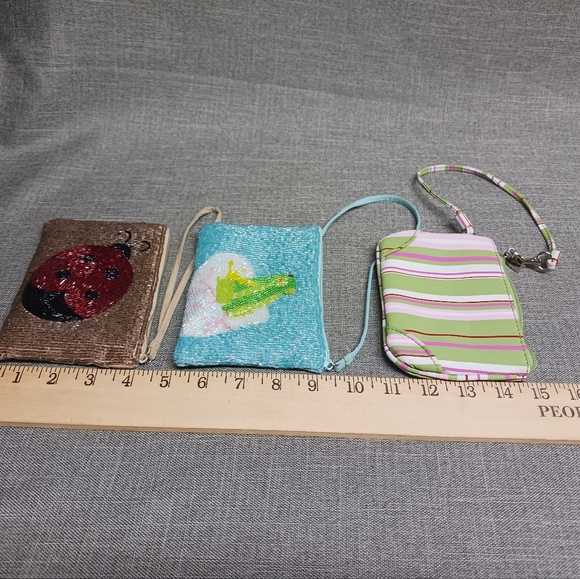 Bundle of 3 Liz Claiborne wrislets 2 Beaded - Picture 4 of 13